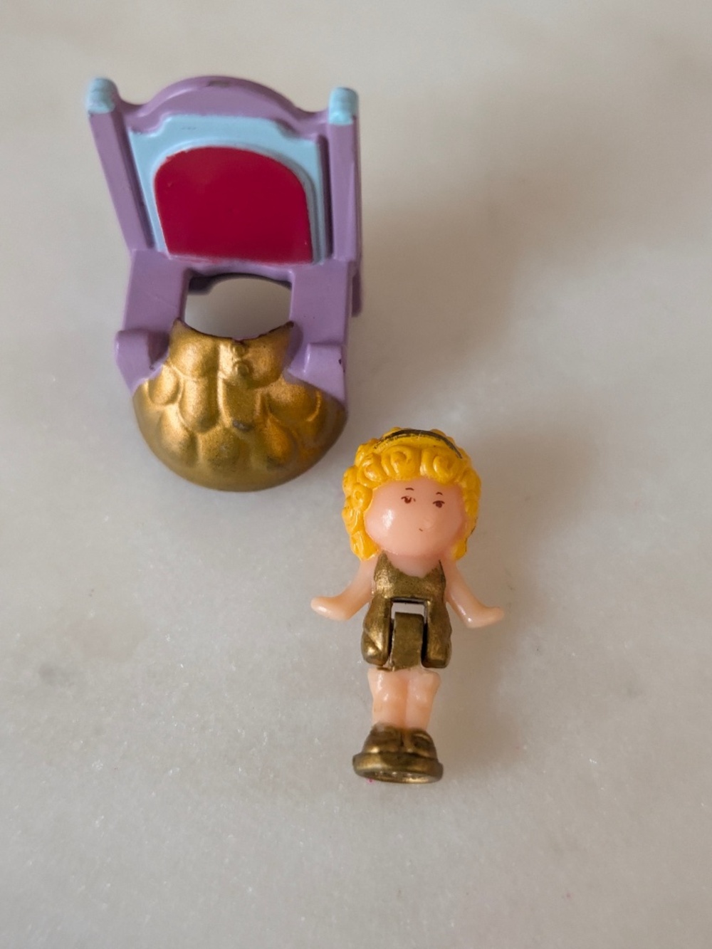 Vintage Polly Pocket 1990 Polly Plays Princess Ring throne and doll no ring 90's